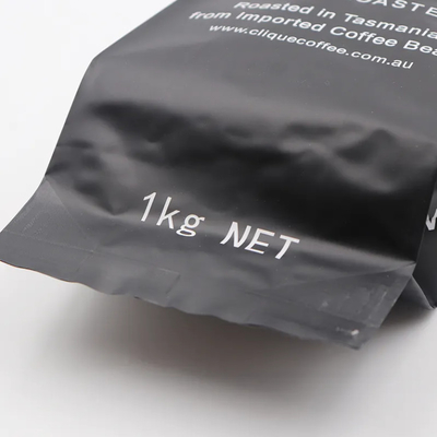 Imballaggi per sacchetti da caffè a taglio per un imballaggio sostenibile e elegante