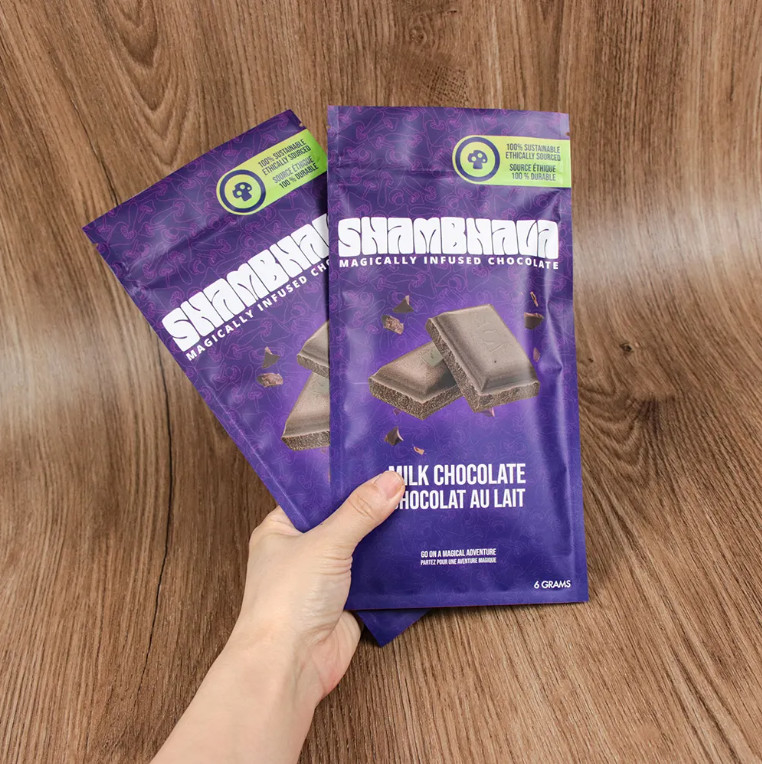 Borsa stampata su misura di qualità alimentare lucida con ghiaccio 3 lati sigillati borse a cerniera riutilizzabili Borse in lamiera di alluminio borse Mylar per cioccolato