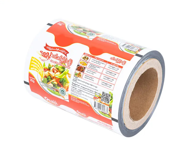 Stampa su misura Film di imballaggio automatico Fogli di alluminio Stampa polvere di pollo condimenti snack patatine di cibo film di imballaggio rotolo